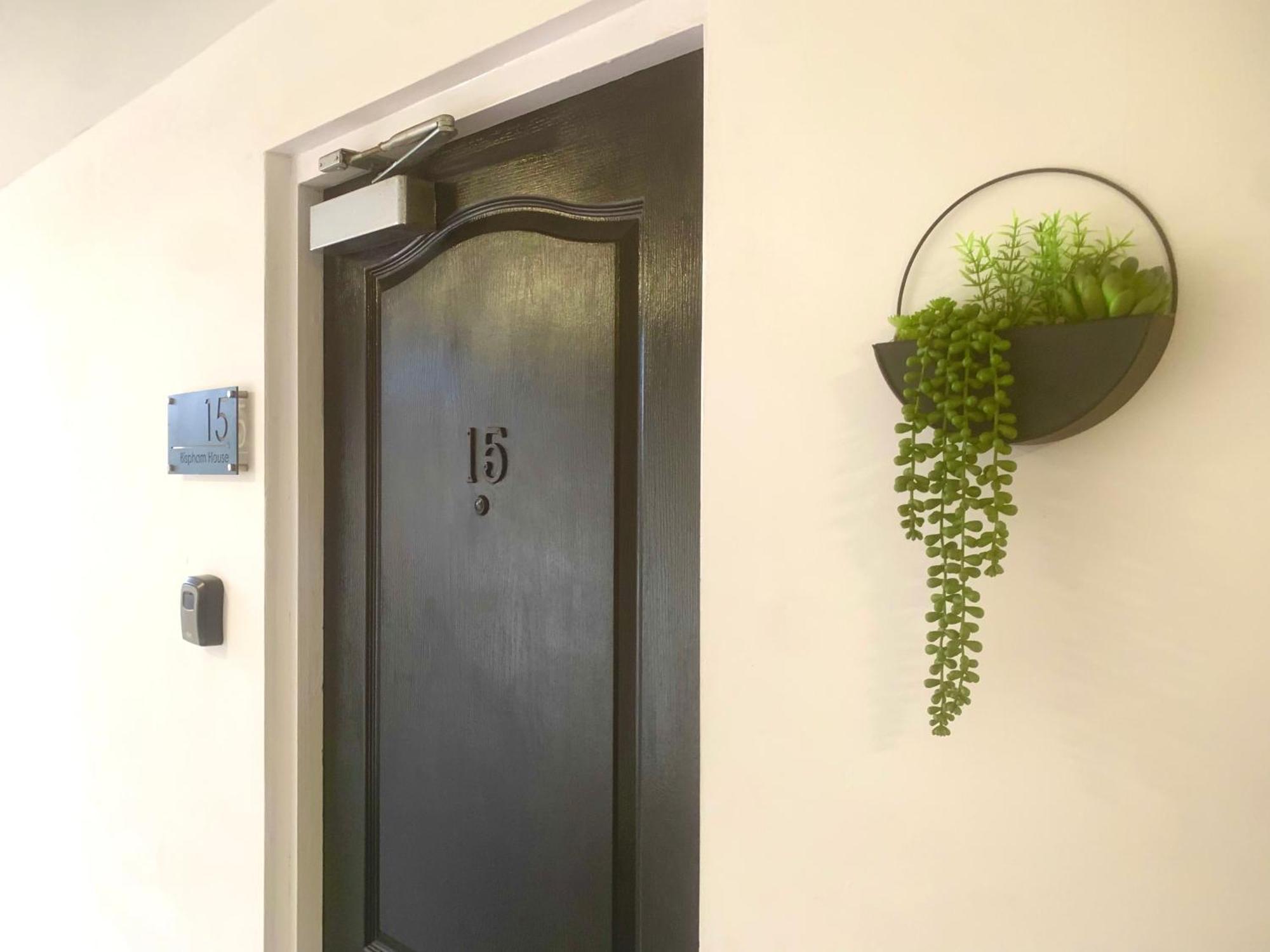 Large Stylish 3 Bedroom City Centre Apartment Free Secure Parking ลิเวอร์พูล ภายนอก รูปภาพ